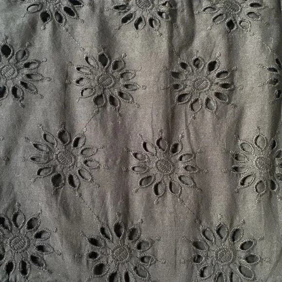 Zara Embroidered Floral Skirt - Picture 5 of 8